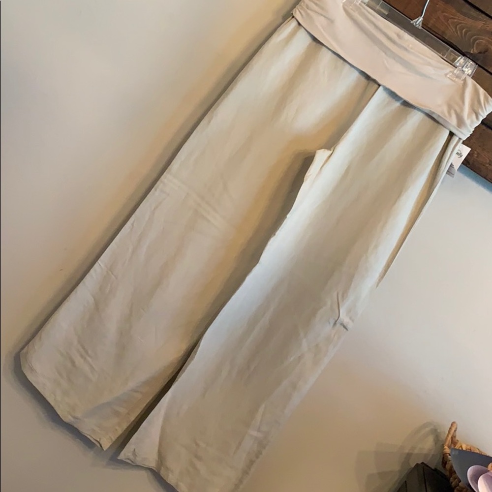 Wide leg tacky linen pants